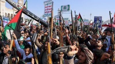 Huti isyancilar yemen deki bir bm karakolunu isgal etti i sciler hakkinda bilgi var 18000