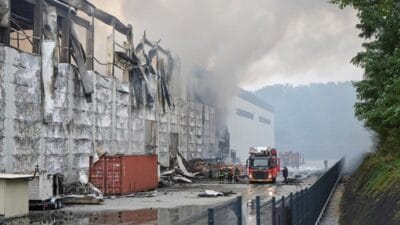 Huzursuz bir geceydi lviv de patlamalar ve elektrik kesintileri vilnius ta havaalani felci 15087
