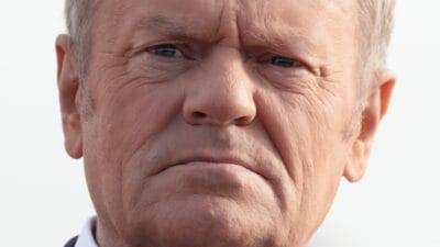 Kac polonyali tusk hukumetini destekliyor cbos un yeni bir anketi var 19722