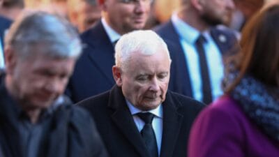 Kaczynski cesaretlendiriyor hukuk ve adalet milletvekilleri istifa ediyor ates etmedik seferberlikle ilgili bir sorun var 15990