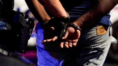 Kaliforniya da buyuk yanginlar polis 29 yasindaki bir adami tutukladi sok edici bulgular 15915