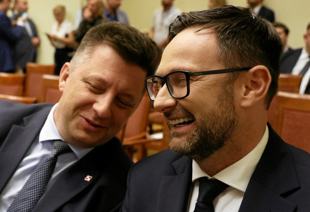 karar bruksel de alinacak dworczyk ve obajtek in dokunulmazliklari ap nin elinde 15447