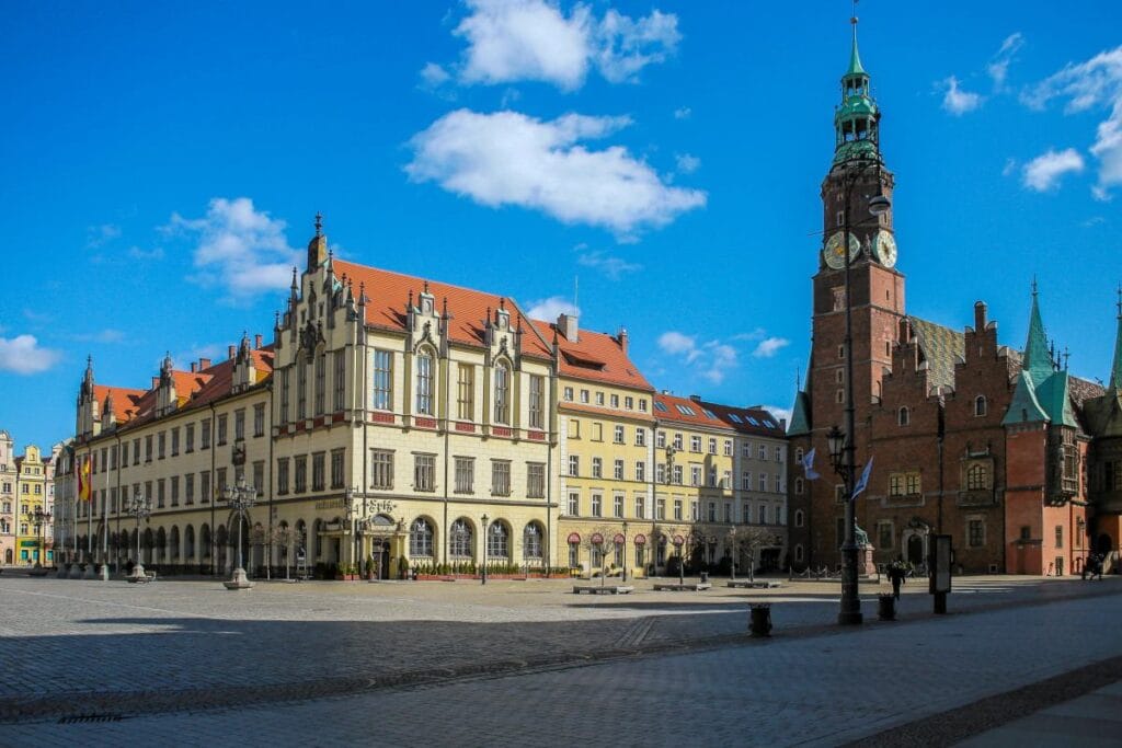 karar verildi polonya nin en buyuk sehirlerinden biri gece saatlerinde alkol satisina yasak getiriyor 16044