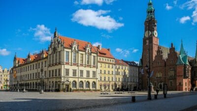 Karar verildi polonya nin en buyuk sehirlerinden biri gece saatlerinde alkol satisina yasak getiriyor 16044