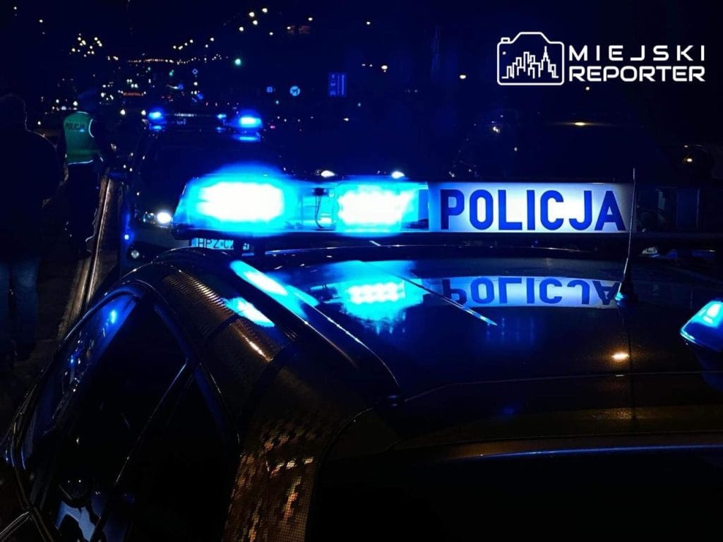 kendilerini polis olarak tanittilar ve ev sahiplerini kelepcelediler varsova ve kobylka daki soygunlarla sasirtici benzerlikler 19395