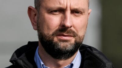 Kis saatine geciliyor kosiniak kamysz icin guclu bir ses var 19236