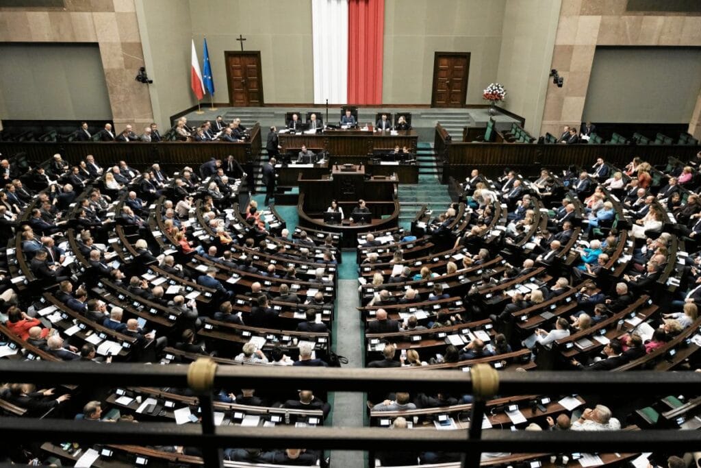 ko ve pis arasinda buyuk bir fark var polonya 2050 gri ucta sondage 18848