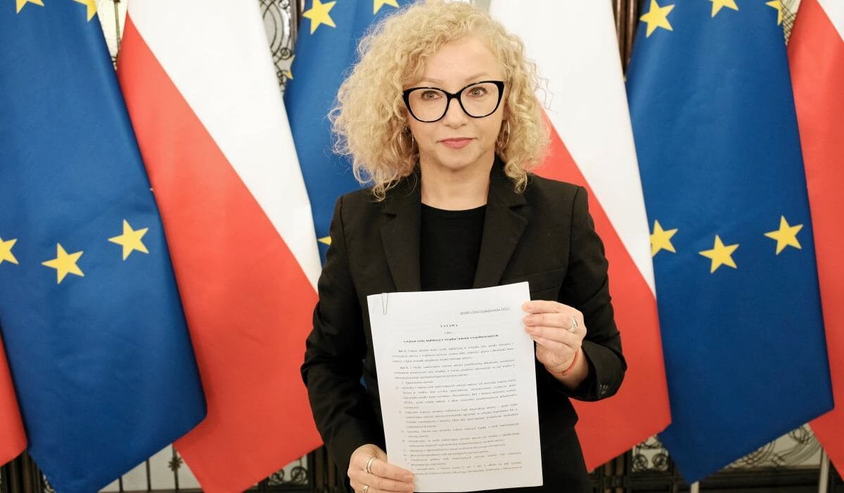 Koalisyon en yakin akraba tasarisini sundu tusk kimseyi memnun etmeyecek 17706