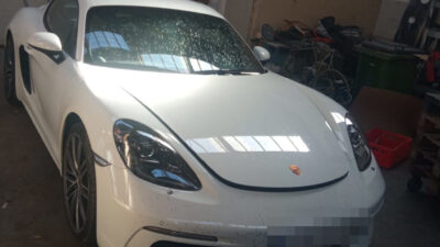 "kobra" 350. 000 £ değerinde bir porsche buldu ve kurtardı 3 Kobra 350 000 degerinde bir porsche buldu ve kurtardi 16364