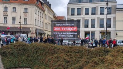 Konfederasyon hukuk ve adalet protestosunda pankart acti mentzen bu kadar ikiyuzluluk ve riyakarlik yeter 16559