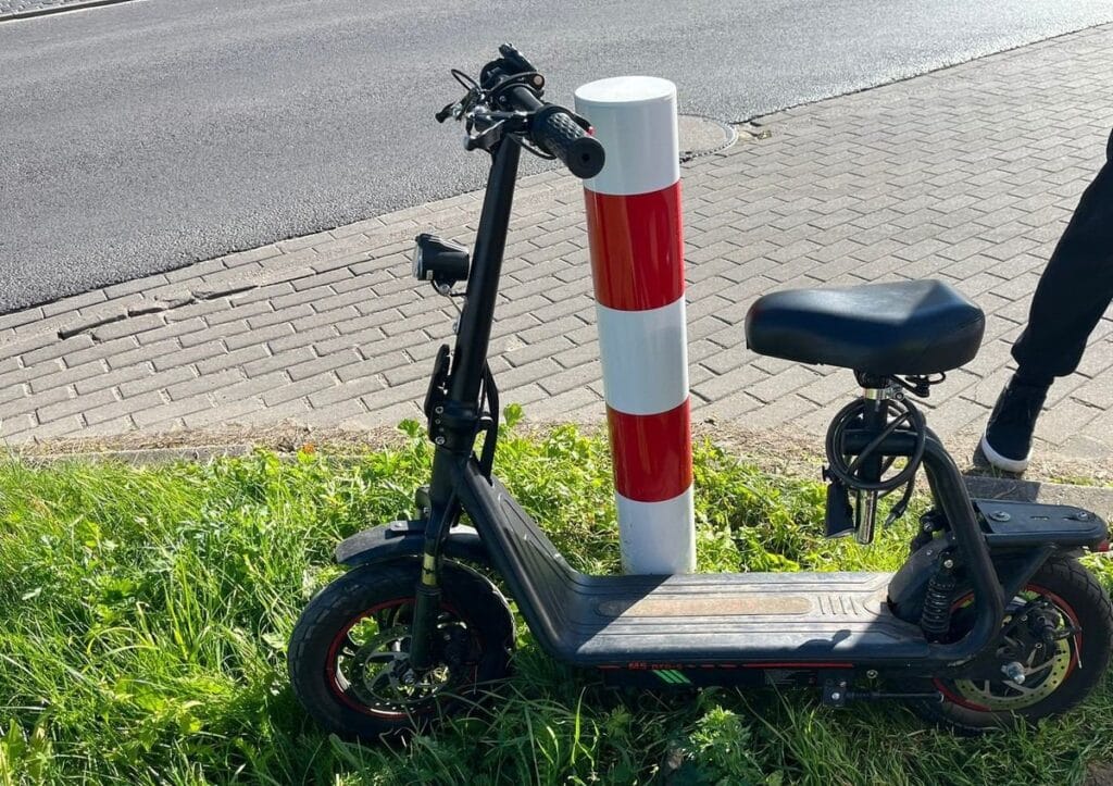 koszalin elektrikli scooter kullanan 81 yasindaki bir kadinin cesur surusu bir kamyonla carpisti 14991