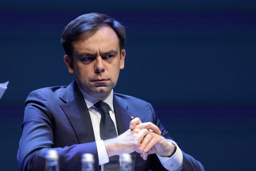 Kriz falan yok maliye bakani kaczynski ye saldirdi son derece guvenilmez 20210