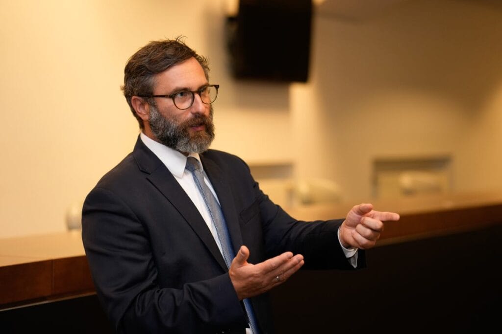 kuczmierowski londra yi tesadufen secmedi rars olayinda polonya dan kacisinin arka plani 15258