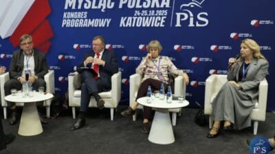 Kurski ile lichocka tvp hakkinda tartisti i nternette olay patlak verdi kumesi nasil koruyacagini ogreten bir tilki gibi 19218