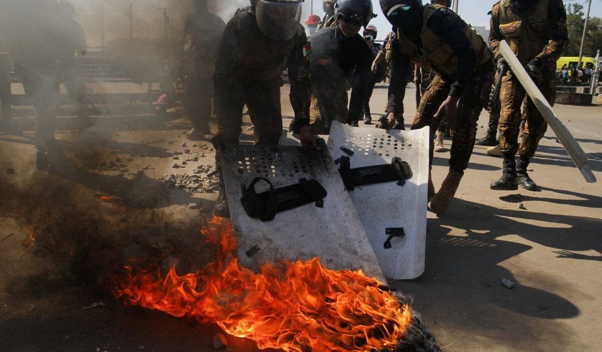 Madagaskar'da kaos. Askerler protestoya katıldı. Cumhurbaşkanı "darbe" alarmı verdi 1 Madagaskar da kaos askerler protestoya katildi cumhurbaskani darbe alarmi verdi 16679