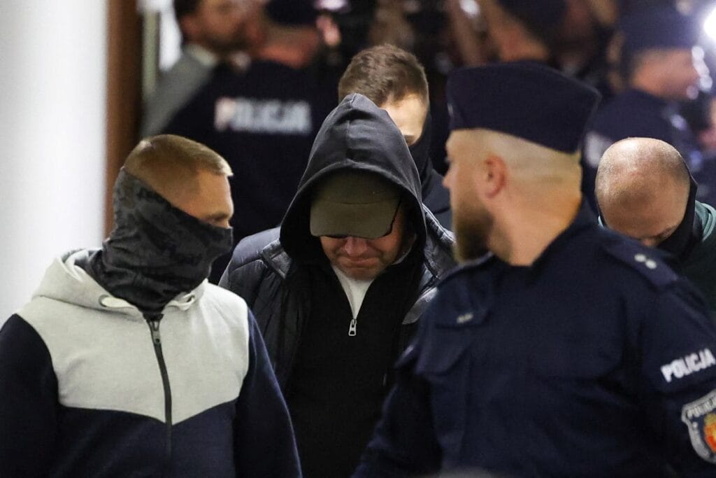 mahkeme kuzey akim patlatma davasinda ukraynali suphelinin tutukluluk suresini uzatti 15300