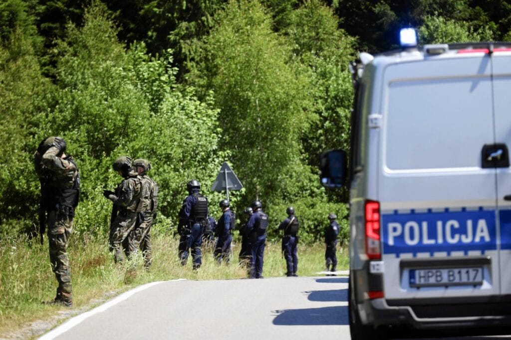 malopolska da uc ceset bulundu polis insan avinin sonu aranan 25 yasindaki kisi tutuklandi 17141