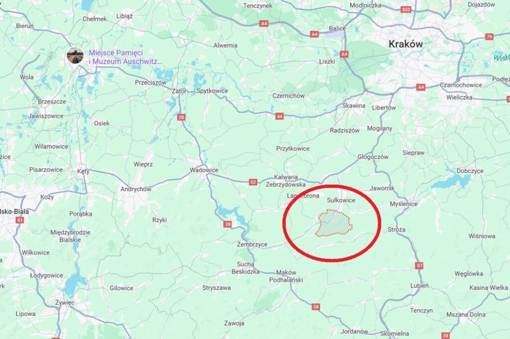 malopolska mezarlik yakininda arabada ciplak kadin servisler tarafindan mudahale 18959