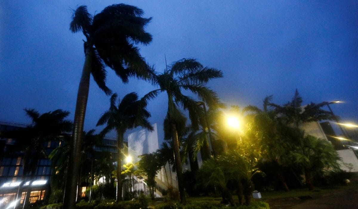 Melissa kasirgasi jamaika yi vurdu hayat kurtarmak icin son sans 19790