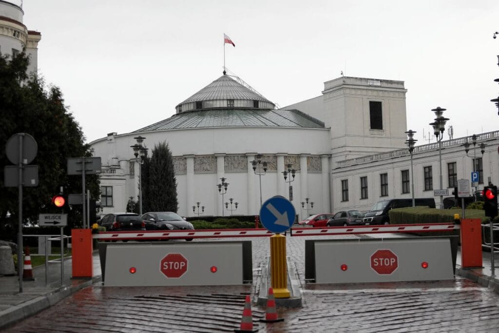 milletvekilinin otelindeki bir baska perde arkasi kavgasi ortaya cikti bize w yapmamizi soylediler 15426