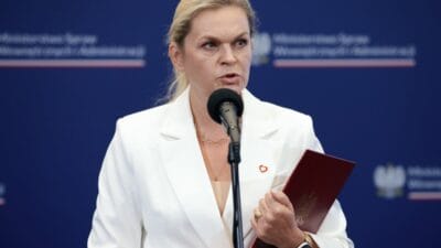 Milli egitim bakanligi nin tartismali fikri hayata gecmeyecek proje geri cekildi 19185