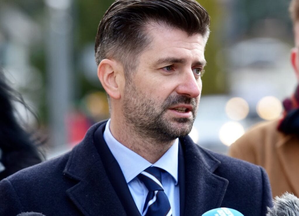 miszek hastaligi hakkinda konustu benden o kadar kolay kurtulamayacaksiniz 17153