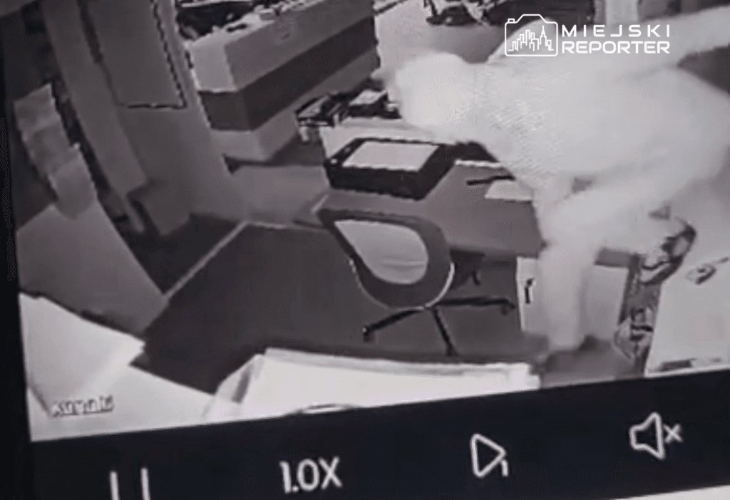 Mokotow da bir dizi hirsizlik olayi yasandi fail kirik camlardan iceri girdi vi deo 18677