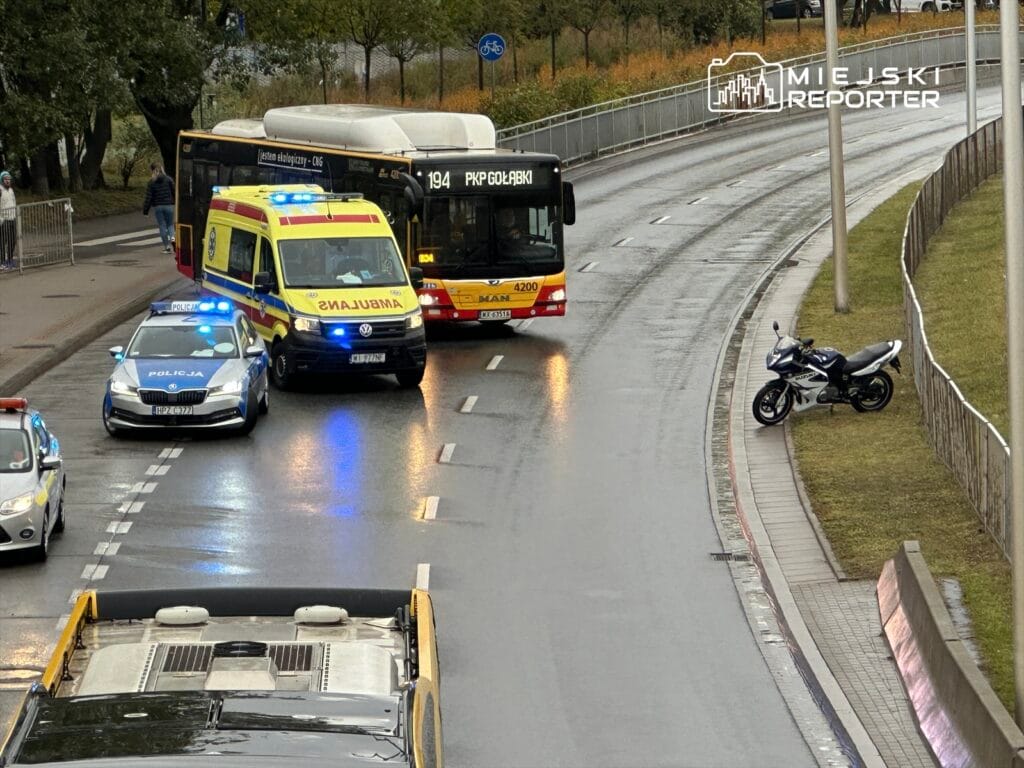 motosiklet surucusu belediye otobusunun gecis onceligini zorladiktan sonra fren yaparken devrildi 15417