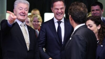 Nato sefi rus denizaltisiyla dalga geciyor en yakin tamirciyi ariyorum 16814