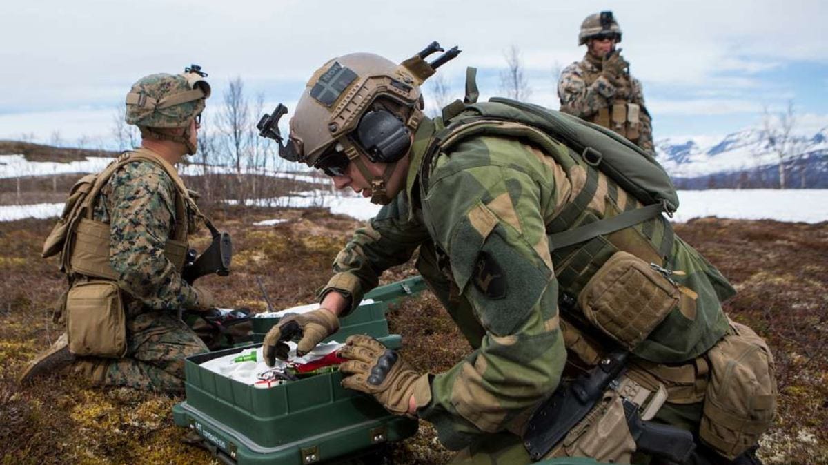 Norvec te askerler gizemli bir sekilde kayboldu kirmizi dugmeye bastik 14676