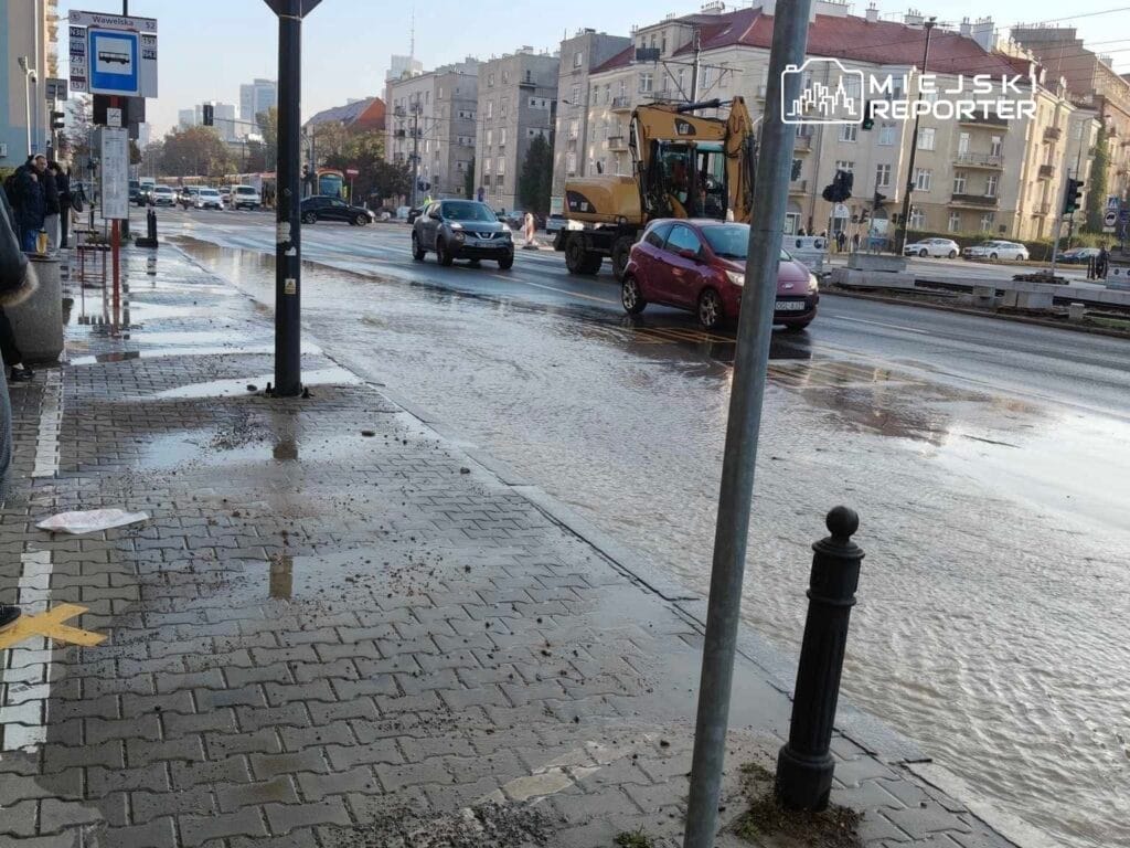 ochota da su kaynagi arizasi ve otobus duragi devre disi birakildi 15738