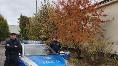 Oliborz polis memurlari celik bir ray tarafindan ezilen bir adami kurtardi 18974