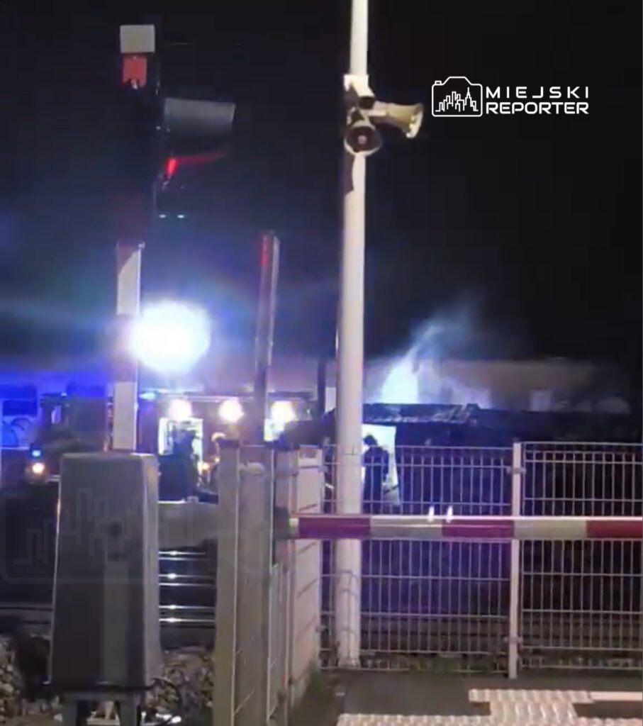 olszynka grochowska tren istasyonu sahasindaki bir teneke barakada yangin 20299