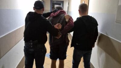 Otobus duraginda soygun supheli icin gecici tutuklama 14949