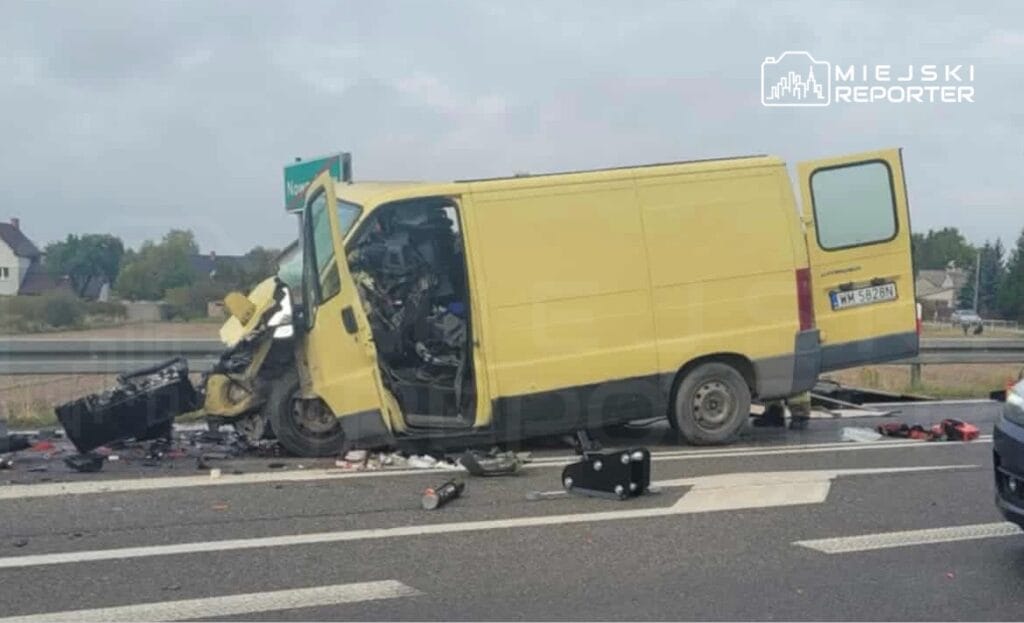 Otobus ve traktor carpisti dk92 engellendi lpr helikopteri inis yapti 16122