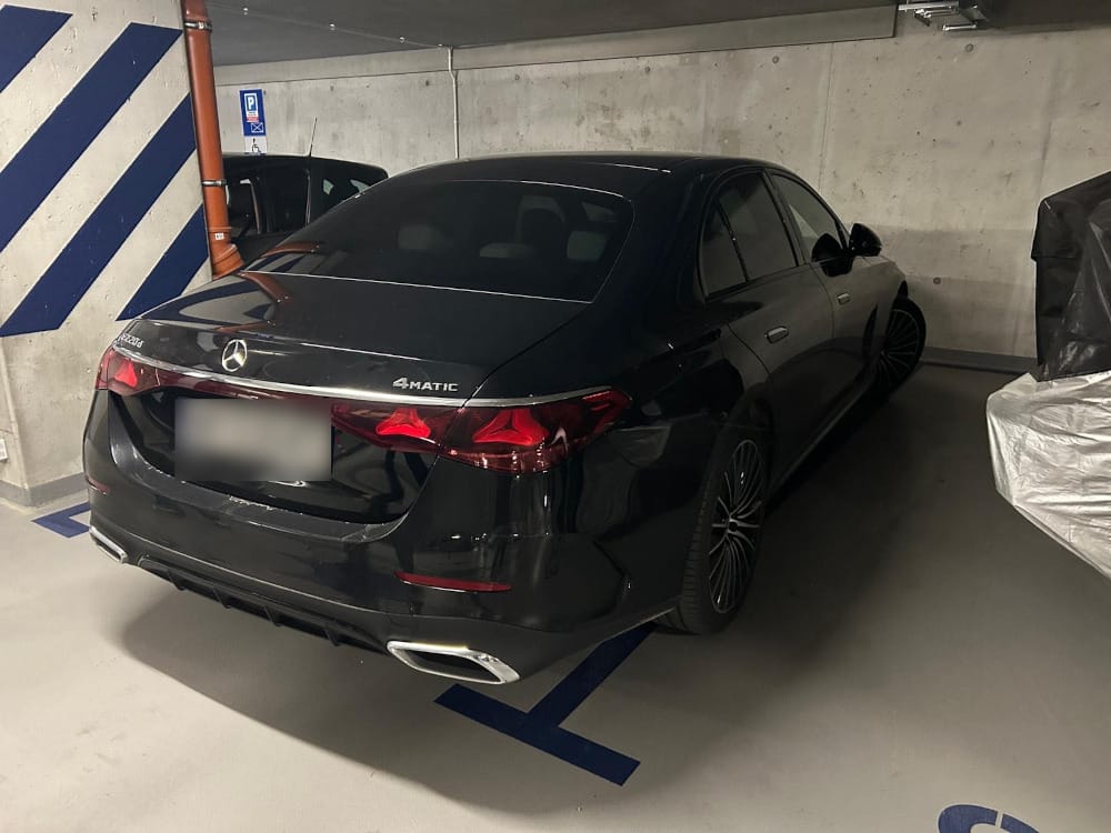 polis memurlari 360 000 zloti degerinde luks bir araba ele gecirdi 19475