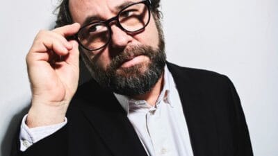 Politics kendini jan hartman dan ayiriyor girisin tonu degerlerimize yabanci 14826