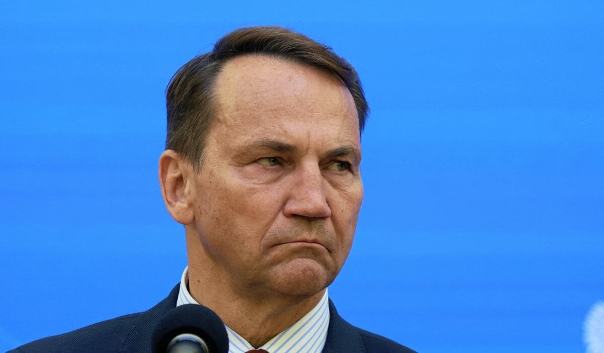 Polonya putin in ucagini durduracak mi sikorski garanti edemeyiz 18378