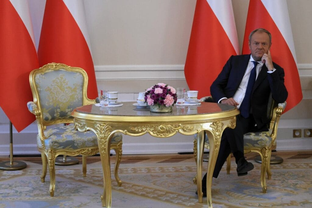 polonyalilar donald tusk in yerine kimin gecebilecegini belirtti siyaset bilimci tek profesyonel bakan o 14372