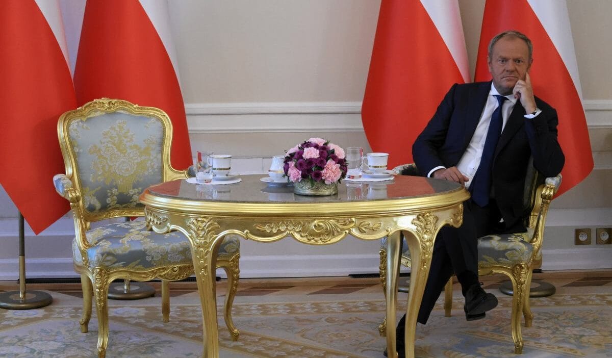 Polonyalilar donald tusk in yerine kimin gecebilecegini belirtti siyaset bilimci tek profesyonel bakan o 14372