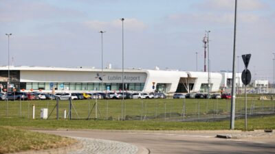 Radom ve lublin havalimanlari gecici olarak kapatildi askeri harekatin nedeni 20133