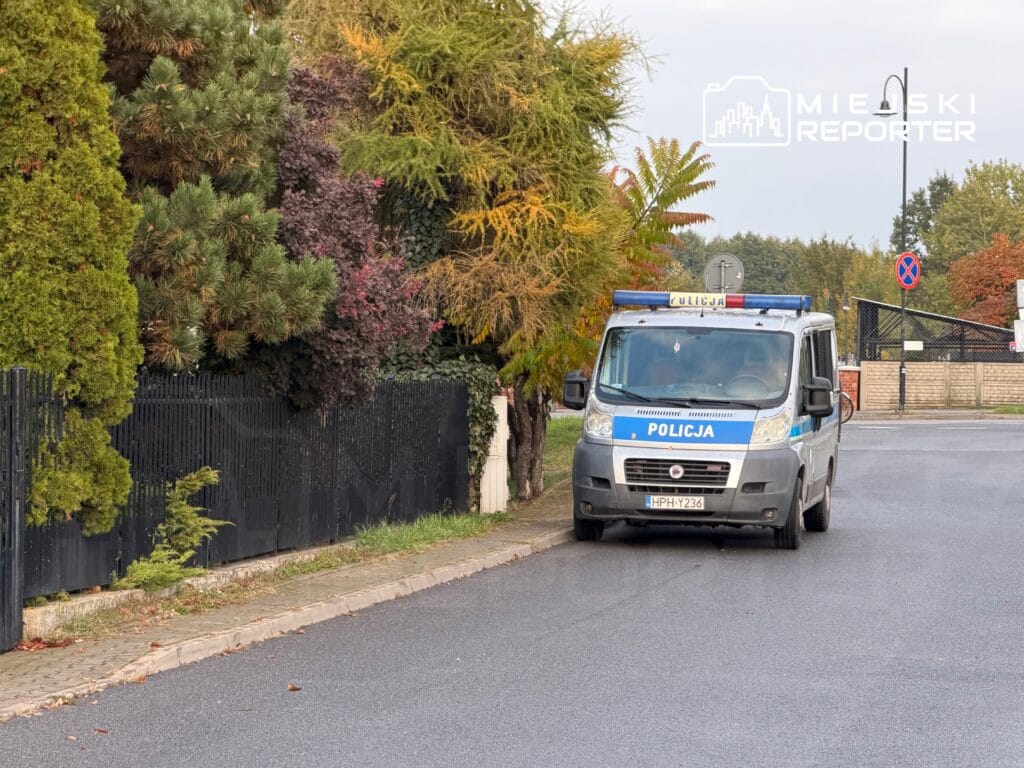 radom yakinlarindaki sucun ayrintilarini biliyoruz her birine birkac darbe uygulayarak kesiklere ve bicak yaralarina neden oldu 18144