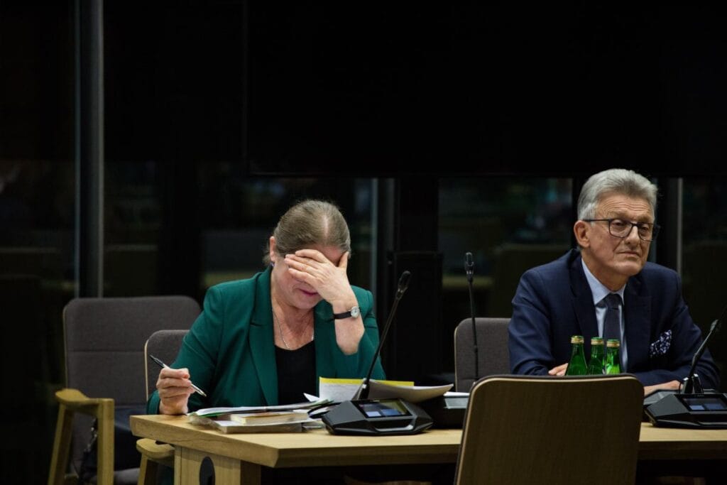 radyo zet studyosunda firtina paw owicz in sistemi hacklemesi hakkinda konusuldu 16571