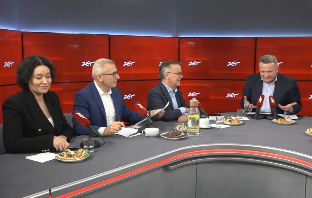 radyo zet studyosunda tartisma paw owicz in sistemi hacklemesi hakkinda konusuldu 16577