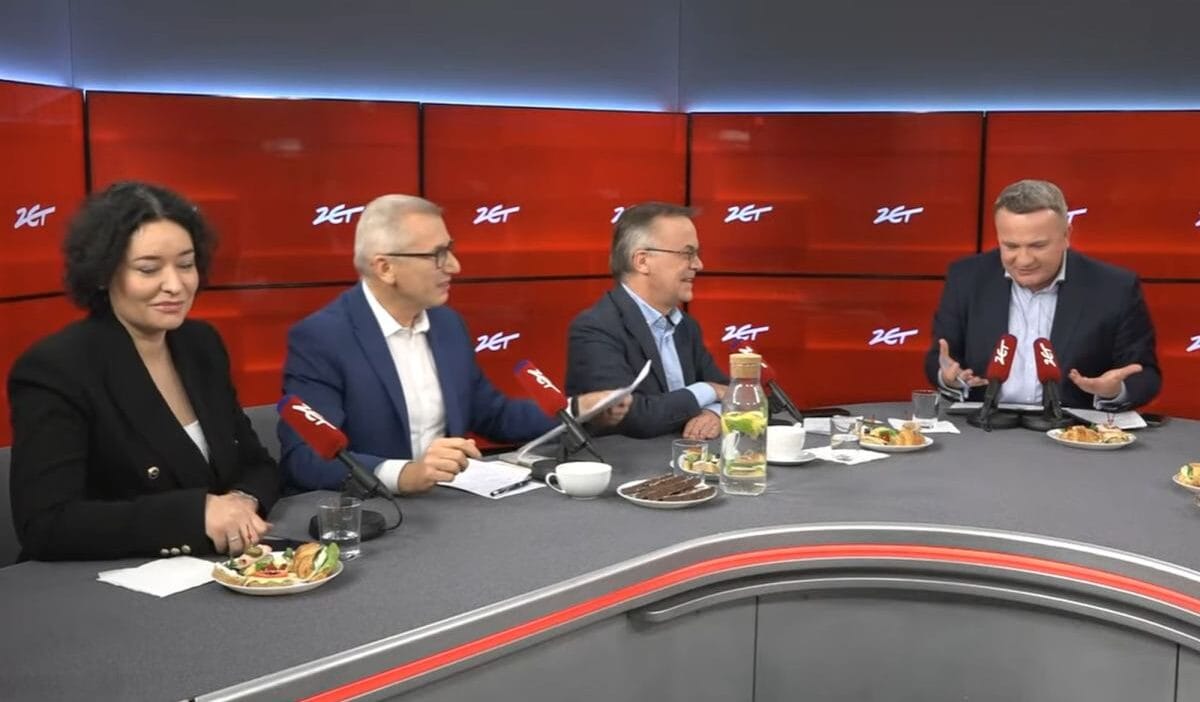 Radyo zet studyosunda tartisma paw owicz in sistemi hacklemesi hakkinda konusuldu 16577