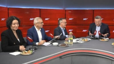 Radyo zet studyosunda tartisma paw owicz in sistemi hacklemesi hakkinda konusuldu 16577