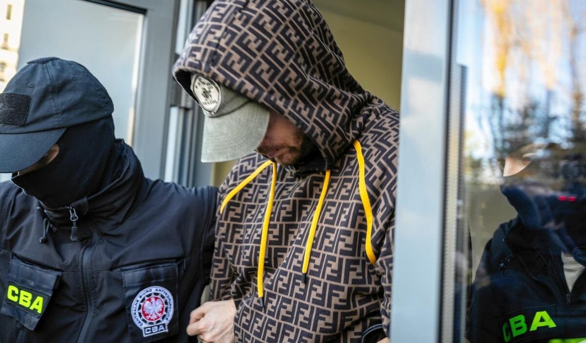 Rars olayi kirmizi kotudur un yaraticisi kucuk bir tanik kapsamli aciklamalar yapiyor 17664