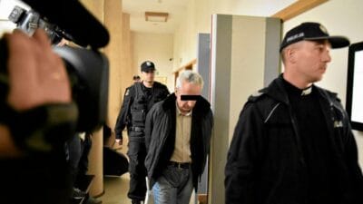 Reklam katili hayatta basarili olanlardan nefret ederdi bir avci gibi metodik davraniyordu 19806