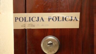 Rem de dram 36 yasinda bir adamin cesedi bulundu yaninda kucuk bir kiz vardi 18833