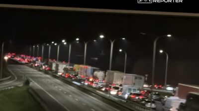 S8 de 4 arac carpisti gecit tikandi 20108